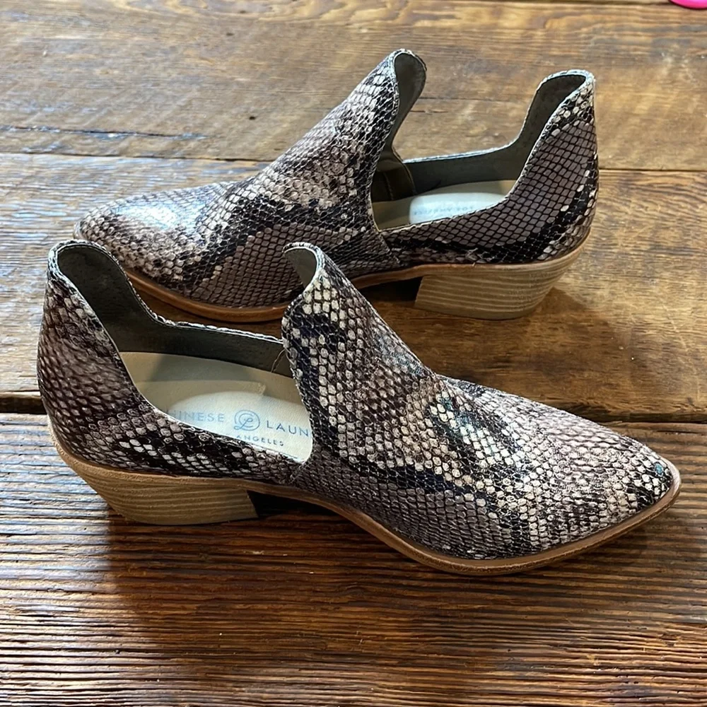 CHINESE LAUNDRY FOCUS SNAKE PRINT CUT OUT ANKLE BOOTIES